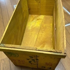 レトロな木箱