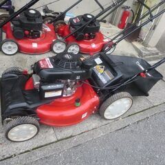 デカい芝刈り機 使用頻度少！自走芝刈り機7馬力バケット