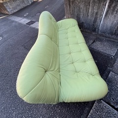 黄緑ソファー