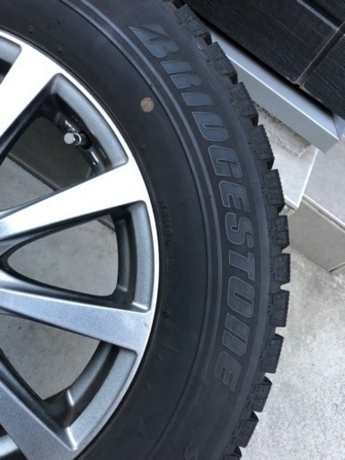 215/65R16 スタッドレスタイヤ付きホイール4本 フォレスター、XV等に 