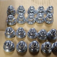 デリカD5 純正ホイール　ナット付き！