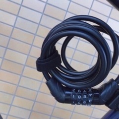 引っ越しSALE！ライト鍵付き美品クロスバイク　ライト鍵付の価格にします