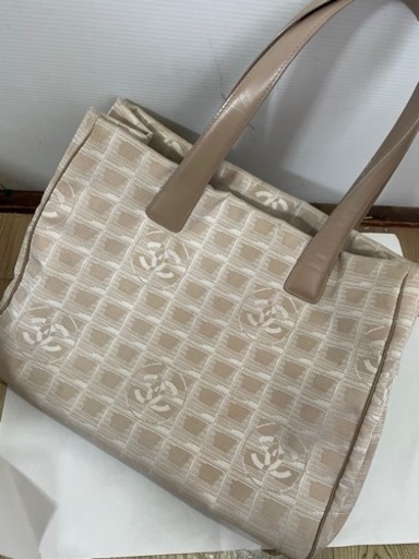 CHANEL  ニュートラベルライン　美品