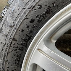 BS ブリザック　175/65R/14 スタッドレス　2018製造