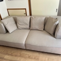 三人掛けソファー 90％新しい 値下げします