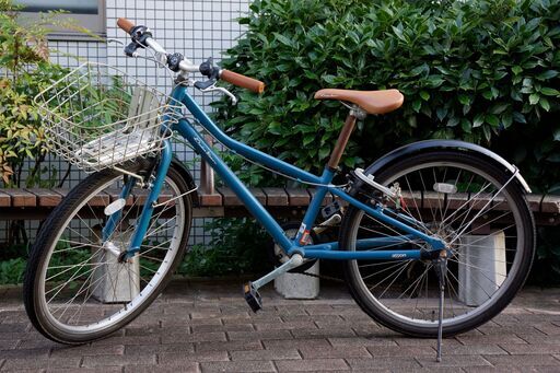 2022最新作】 【ほぼ新品です】自転車 スタンド付き クロスバイク24