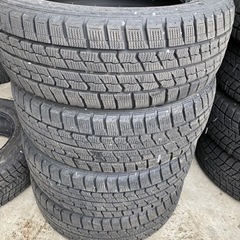 スタッドレス☆グッドイヤー 215/60r16 2013年バリ溝
