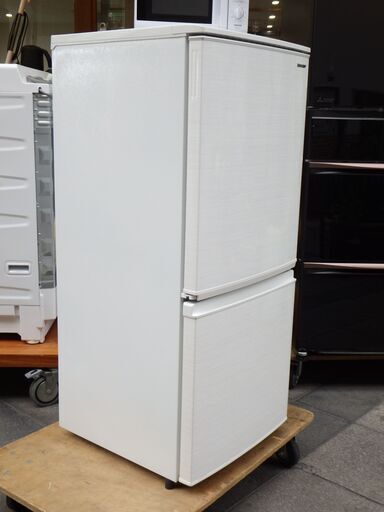 美品 SHARP 冷凍冷蔵庫 2019年製 SJ-D14E-W 2ドア 137L ホワイト t ...