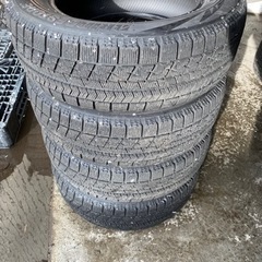 スタッドレス　195/65r15 2013年　VRX 