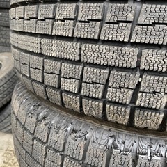 スタッドレス　超バリ山　195/65r15 トーヨータイヤg5