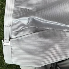 結婚式　スーツ　蝶ネクタイ付き　ライトグレー