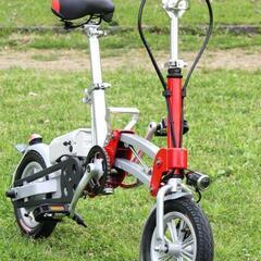 ワンタッチで折り畳みできます