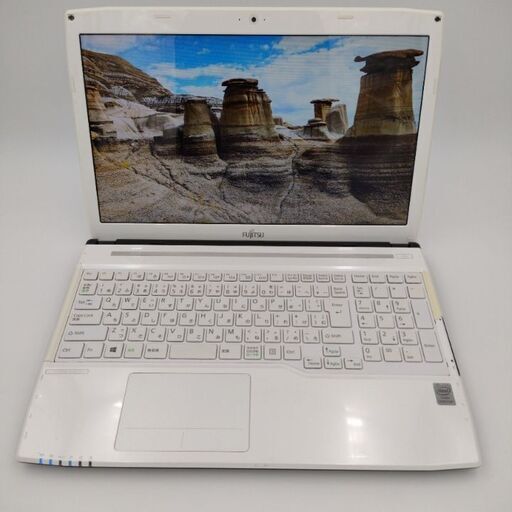 富士通 第4世代CPU搭載 メモリ4G　HDD750G　CD/DVD読み書き　15.6インチ　Webカメラ　Wifi対応 テンキー Windows10搭載