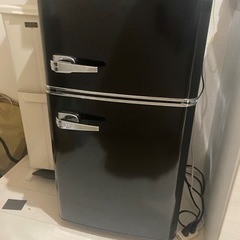 【ネット決済】レトロタイプ冷蔵庫　美品
