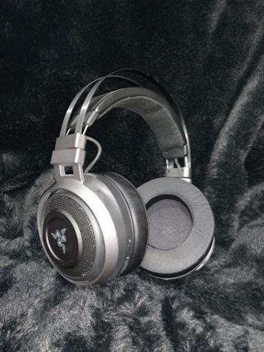 ヘッドフォン RAZER NARI ULTIMATE