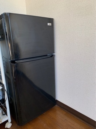 まとめ割引あり Haier 冷凍冷蔵庫 JR-N106H 2015年製 106L ブラック 黒