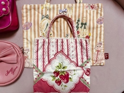 お取引中】メゾピアノなど バッグ5点 お人形セット ディズニーセット