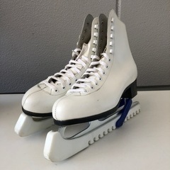 1125-013 【抽選】スケート靴　サイズ6