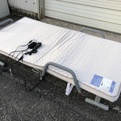 電動折りたたみベッド　シングルベッド