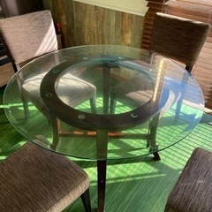 ダイニング　テーブル　ガラス