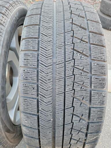 スタッドレス VRX 235／50／18 中古4本