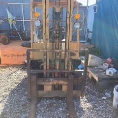 TCMフォークリフト1.5トンガソリン