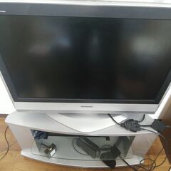 TVテレビ（Panasonic Viera TH-32LX60）...