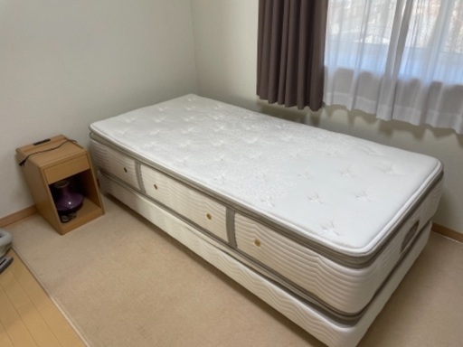【値下げ】【美品】シモンズベッド（上位種：カスタムロイヤル）