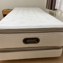 【値下げ】【美品】シモンズベッド（上位種：カスタムロイヤル）