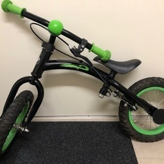 子供自転車ペダル無し自転車