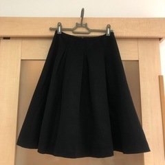 黒フレアスカート2