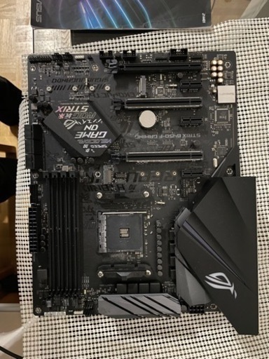 ASUS　ROG STRIX B450-F GAMING. Aura Sync対応　AM4 マザーボード