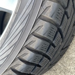 215/60/17  ホイール付きスタッドレス、ヨコハマタイヤ