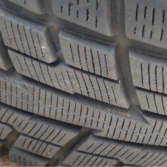 215/60/17  ホイール付きスタッドレス、ヨコハマタイヤ