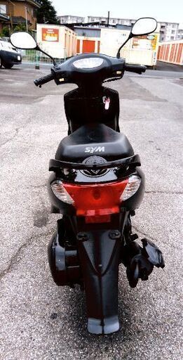 優れたエンジン。 2017年モデル。 SYM（Xpro）(風)。 バイクは高速です。 10469キロ。フロントタイヤは新品です。 バックタイヤは新品です。 フロントブレーキパッドは新品です。 バックブレーキパッドは新品です。 エンジンオイルは新品です。バイクにもサイドスタンドがあります。 優れたエンジン。 2017年モデル。 SYM（Xpro）風。 バイクは高速です