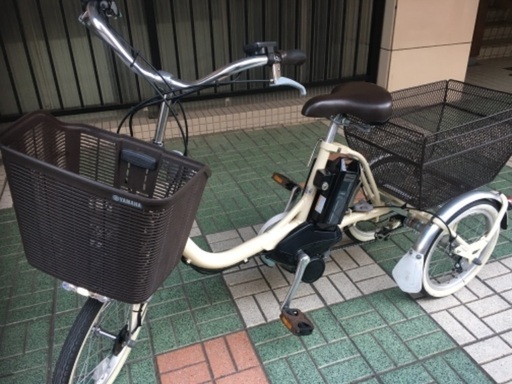 ?電動アシスト三輪? YAMAHA Pasワゴン