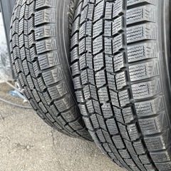 バリ山215/70R15 DUNLOP DSX-2 スタッドレスタイヤホイールセット　ハイエース等