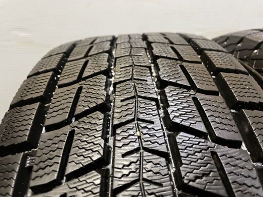 バリ溝 美品DUNLOP WINTER MAXX 215/60R16 4本セット WINTER MAXX 02 4本 2025年製 スタッドレスタイヤ 215/60R16 95Q