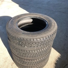 165/80R14 LT中古スタッドレスタイヤ４本セット