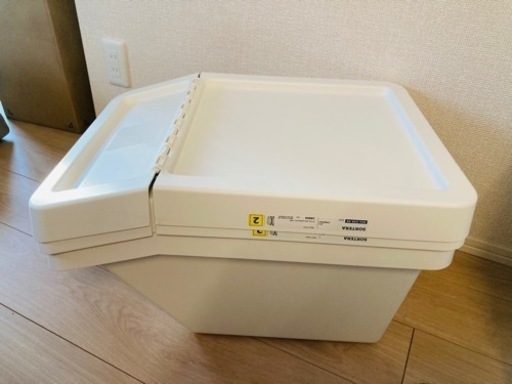 Ikeaの分別ゴミ箱 蓋つき 2個 Ctesiphone 志津の家電の中古あげます 譲ります ジモティーで不用品の処分 Ikeaの分別ゴミ箱 蓋つき 2個 Ctesiphone 志津の家電の中古あげます 譲ります ジモティーで不用品の処分