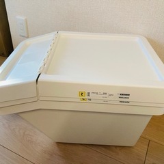 IKEAの分別ゴミ箱(蓋つき)2個