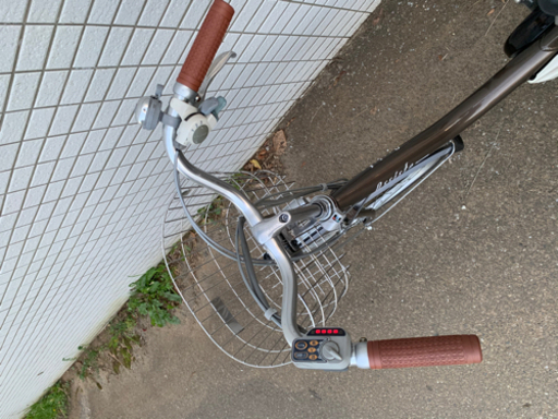 ブリジストン assista 前タイヤ新品 電動アシスト自転車 東京都の自転車