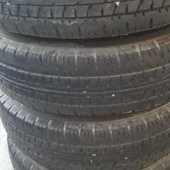 ハイエース　タイヤ　