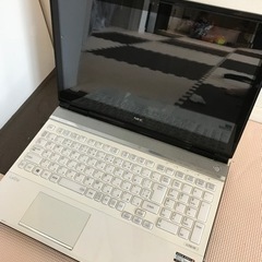 ノートパソコン　LaVie