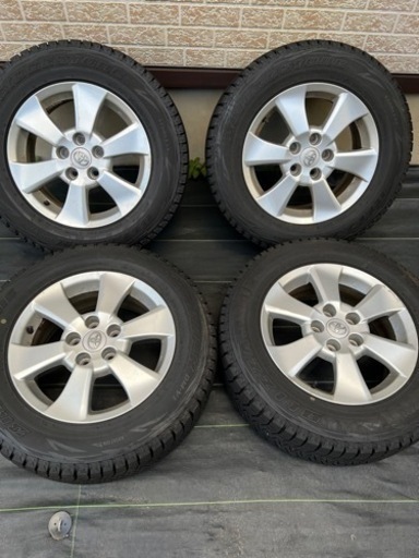 トヨタ アルファード スタッドレスタイヤ 215/65/16