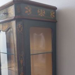 アンティーク家具　飾り棚キャビネット猫脚