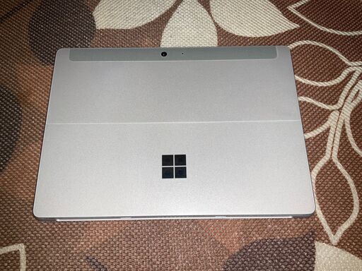 surfaceGO (Pentium 4415Y CPU+SSD128GB+8Gメモリ）