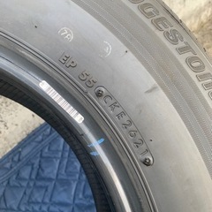 ハイエース　純正タイヤ　新車外し　