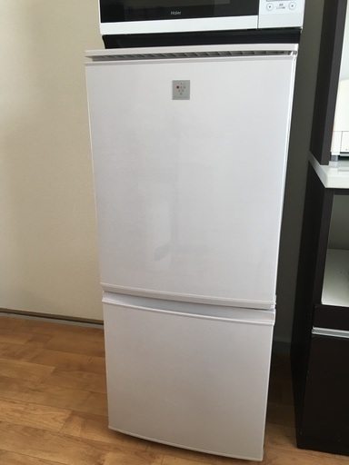 シャープ冷蔵庫 2015年製137L