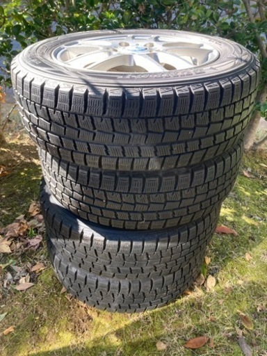 値下げ5穴タイプのフリードなどに　スタッドレスタイヤ　ホイール付き4本　185/65R15